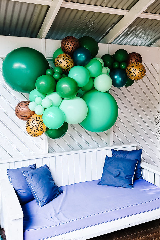 [INFLATED] Grab & Go - Birthday Balloon Garland - Delivered to The Tav