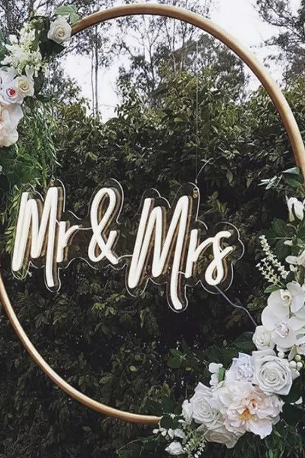 Neon Sign - Mr & Mrs