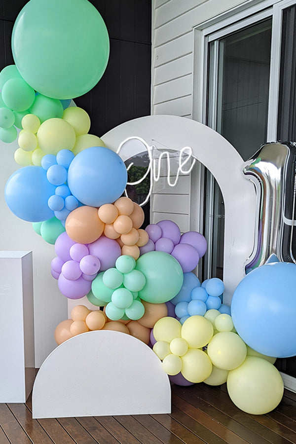 DIY Balloon Garland Kit - Custom - Pick Your Colours - Bang Bang Balloons